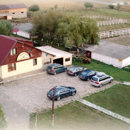 Pensiunea ,,La Struti" Târgu Neamț Eksteriør billede